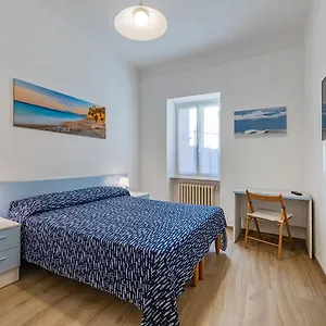 https://casa-castelletto.hotelitalianriviera.com